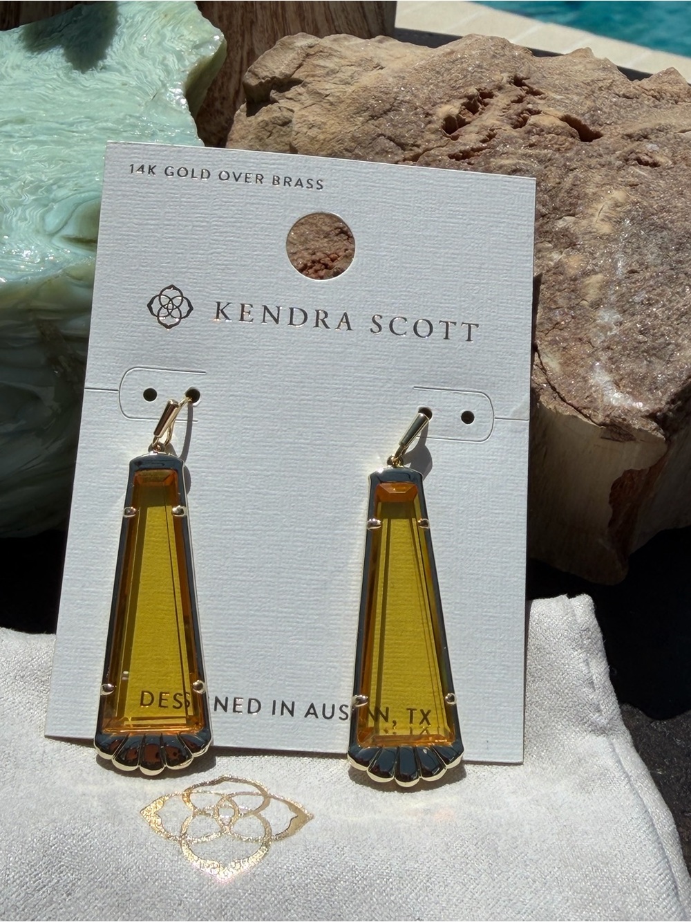 NWT KENDRA SCOTT Earrings - Beautiful Designer - Classic - Boho Earrings